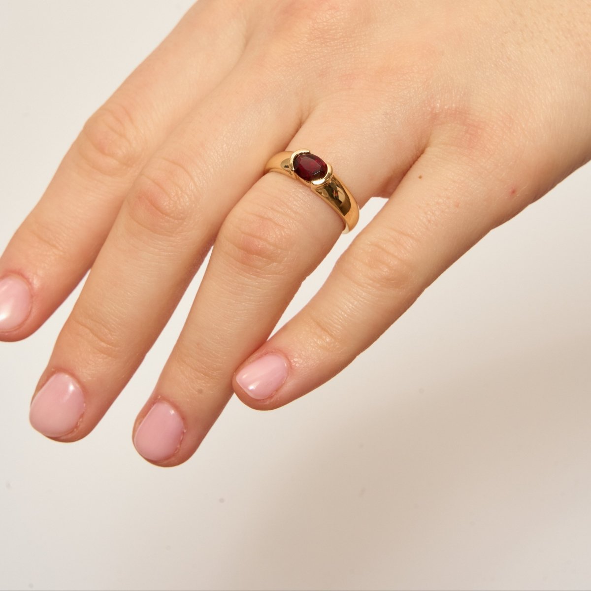 Lydie - Fionna Stone - Garnet